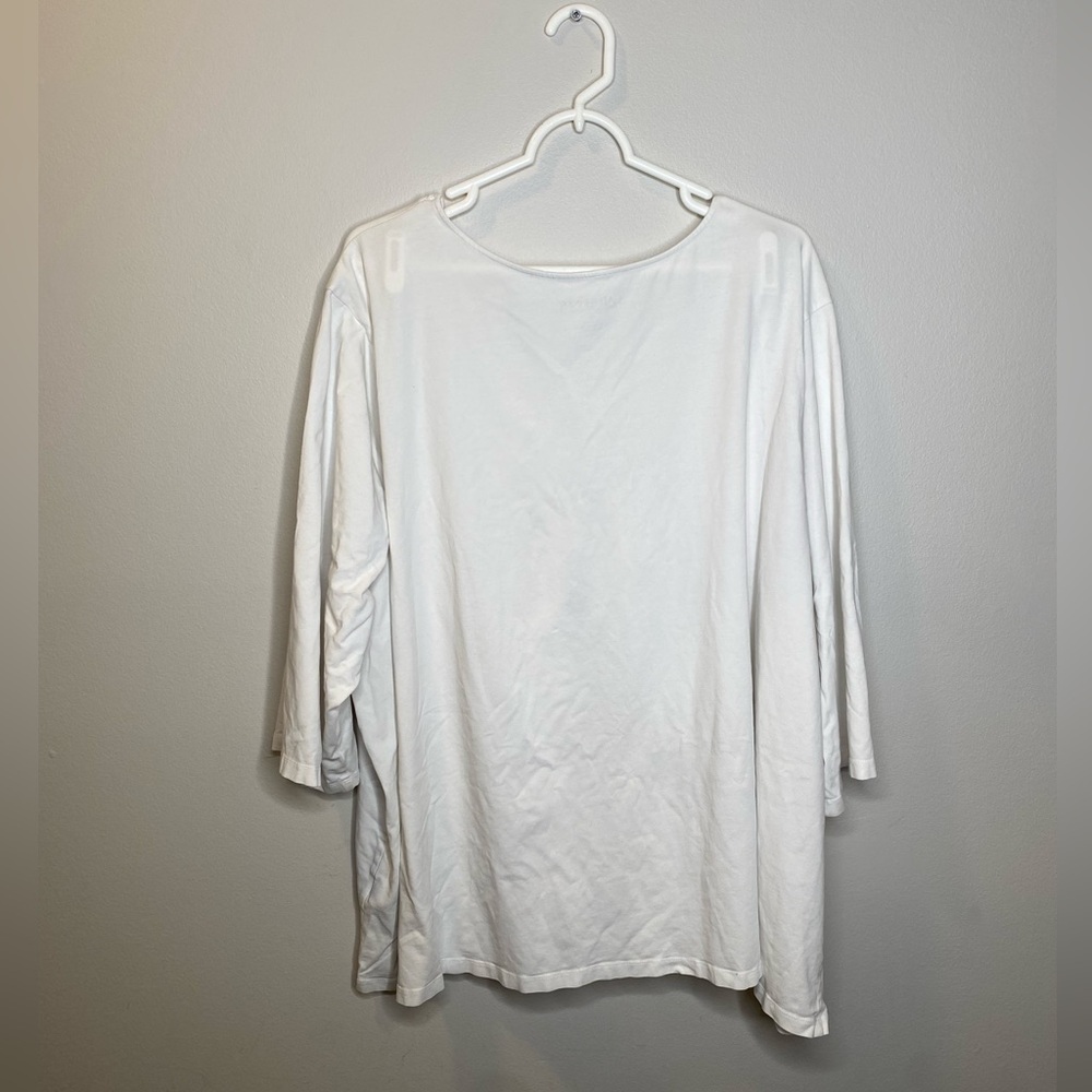 Cathrine’s women’s size 5X 34/36 white top V-neck long sleeve soft